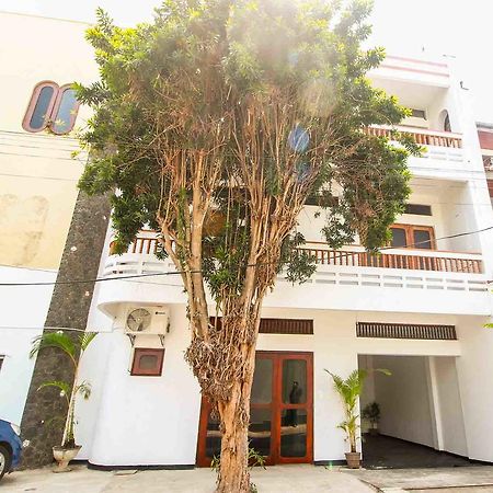 Yoho Relax On Simon Hotel Colombo Exterior photo